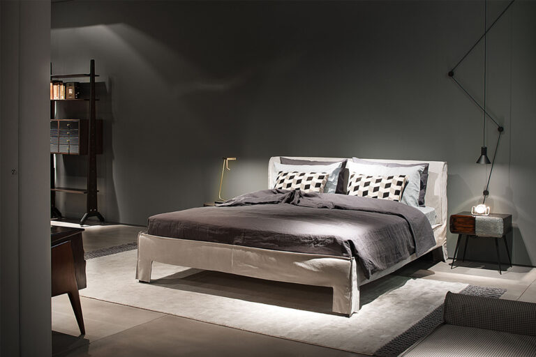 Camera da letto disegnata da interior designer.